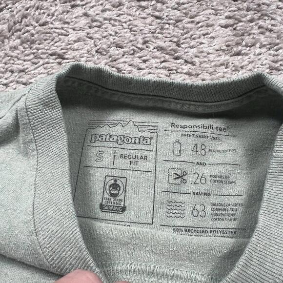 PATAGONIA Shirt Mens Small Green Graphic Bison Responsibili-Tee Hiking Outdoors - Picture 8 of 10